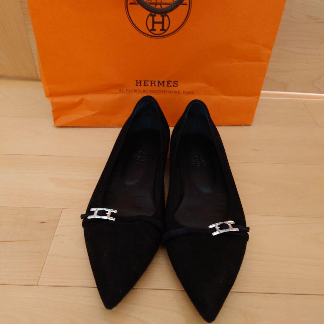 HERMES ブラック スエード ポインテッドトゥ　パンプス　アピ
