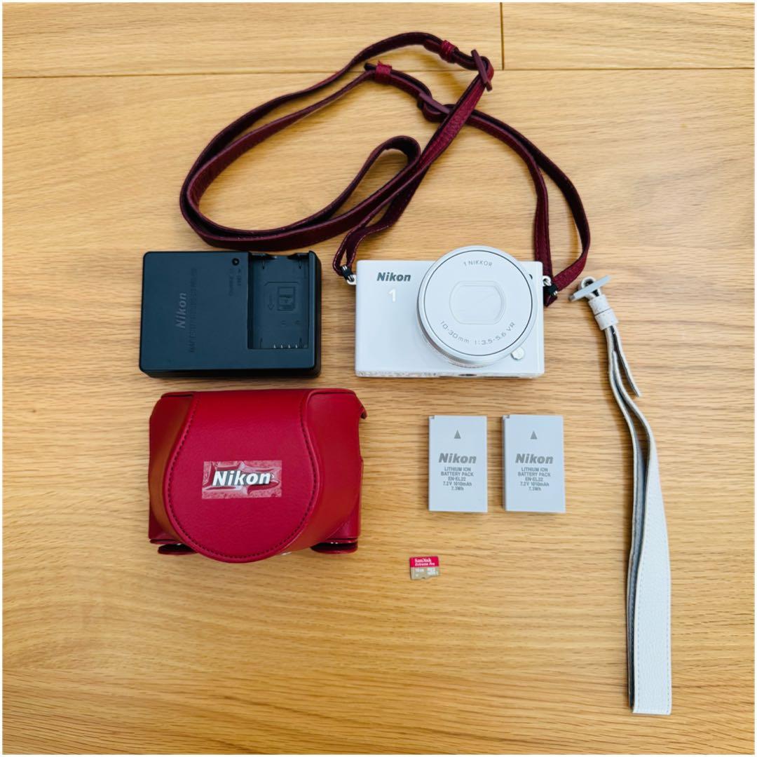 Nikon１J４ニコン　レンズ交換式デジタルカメラ