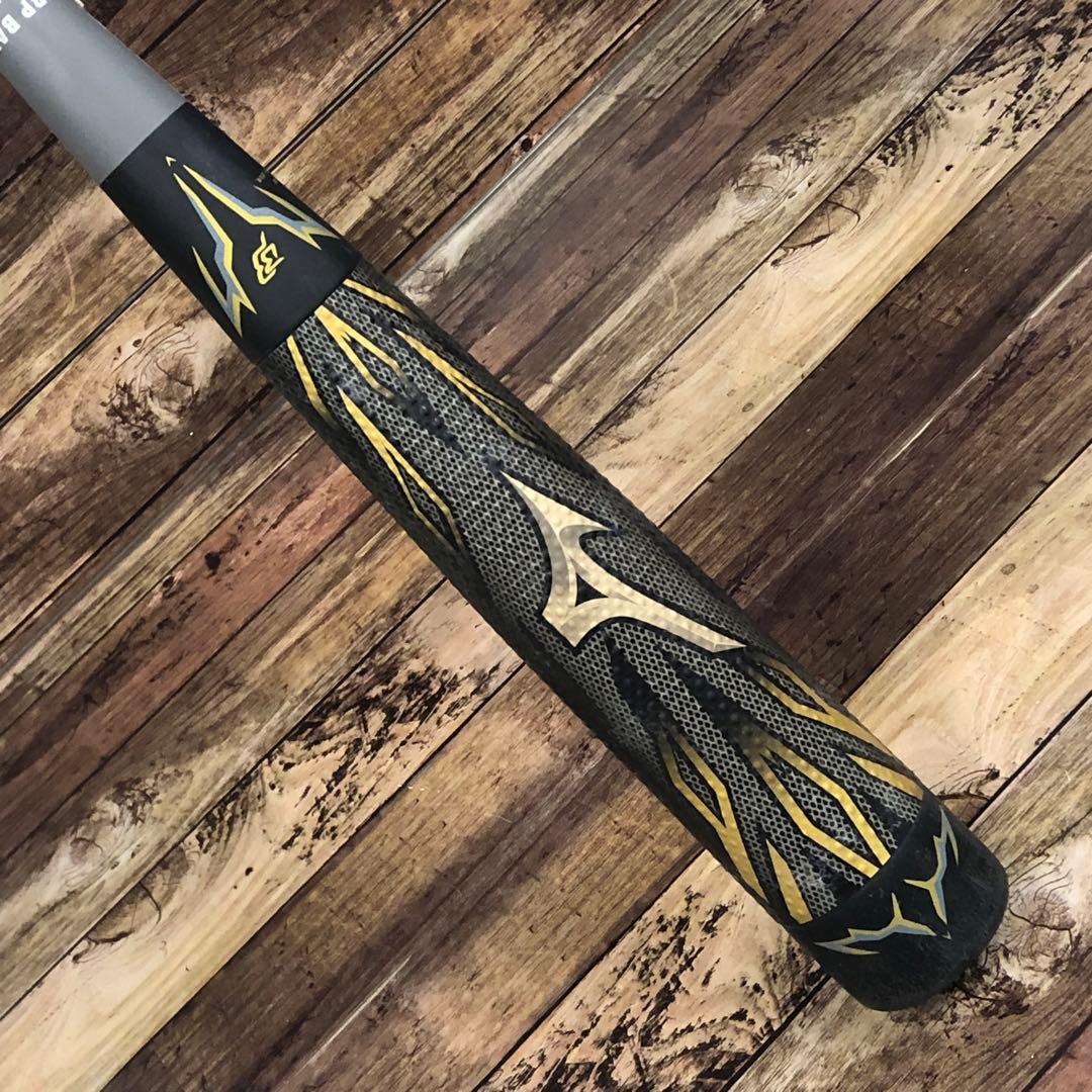 【希少】ミズノ一般軟式用　84CM バンプ構造 ビヨンドマックスメガキングⅡ