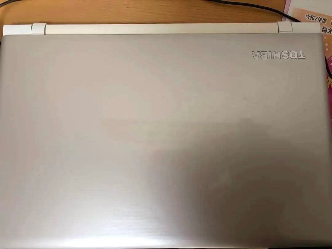 TOSHIBA ノートPC ホワイト