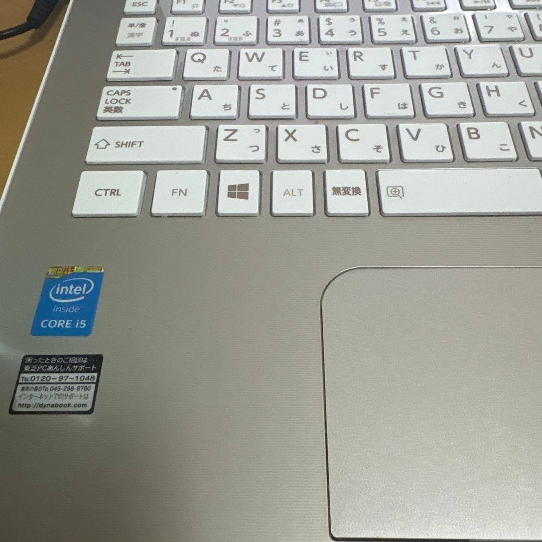 TOSHIBA ノートPC ホワイト