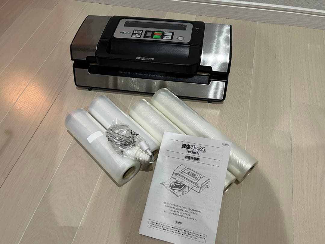 真空パックん PREMIUM ロール4本・付属品あり 動作確認済・中古品