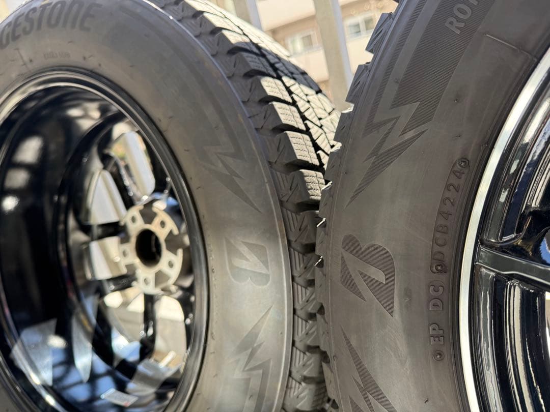 ブリヂストン DM-V3 235/60R18 スタッドレス Eurotech黒