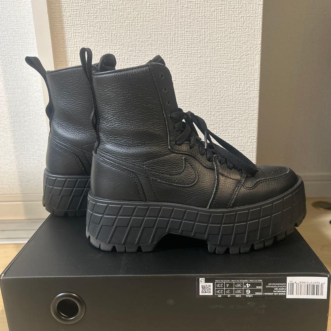 靴 Nike Women's Air Jordan 1 Brooklyn