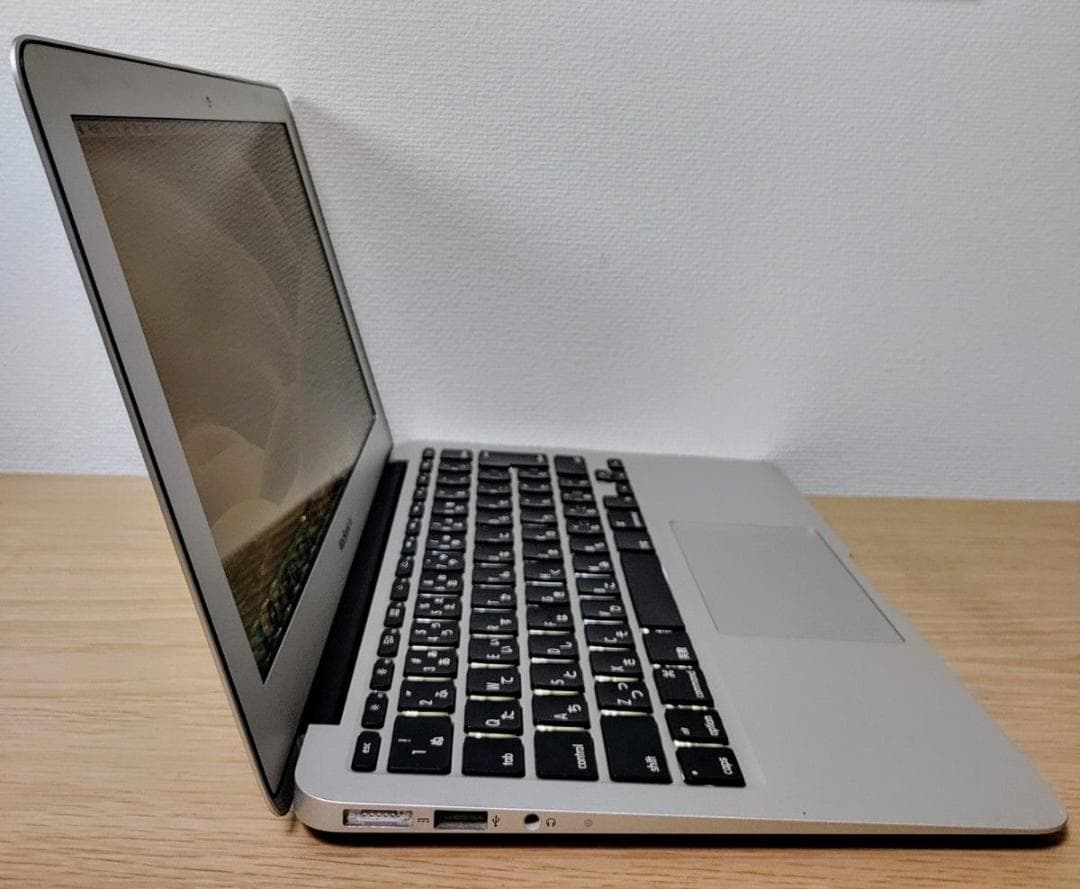 Apple MacBook Air Corei7 メモリ8GB SSD512GB