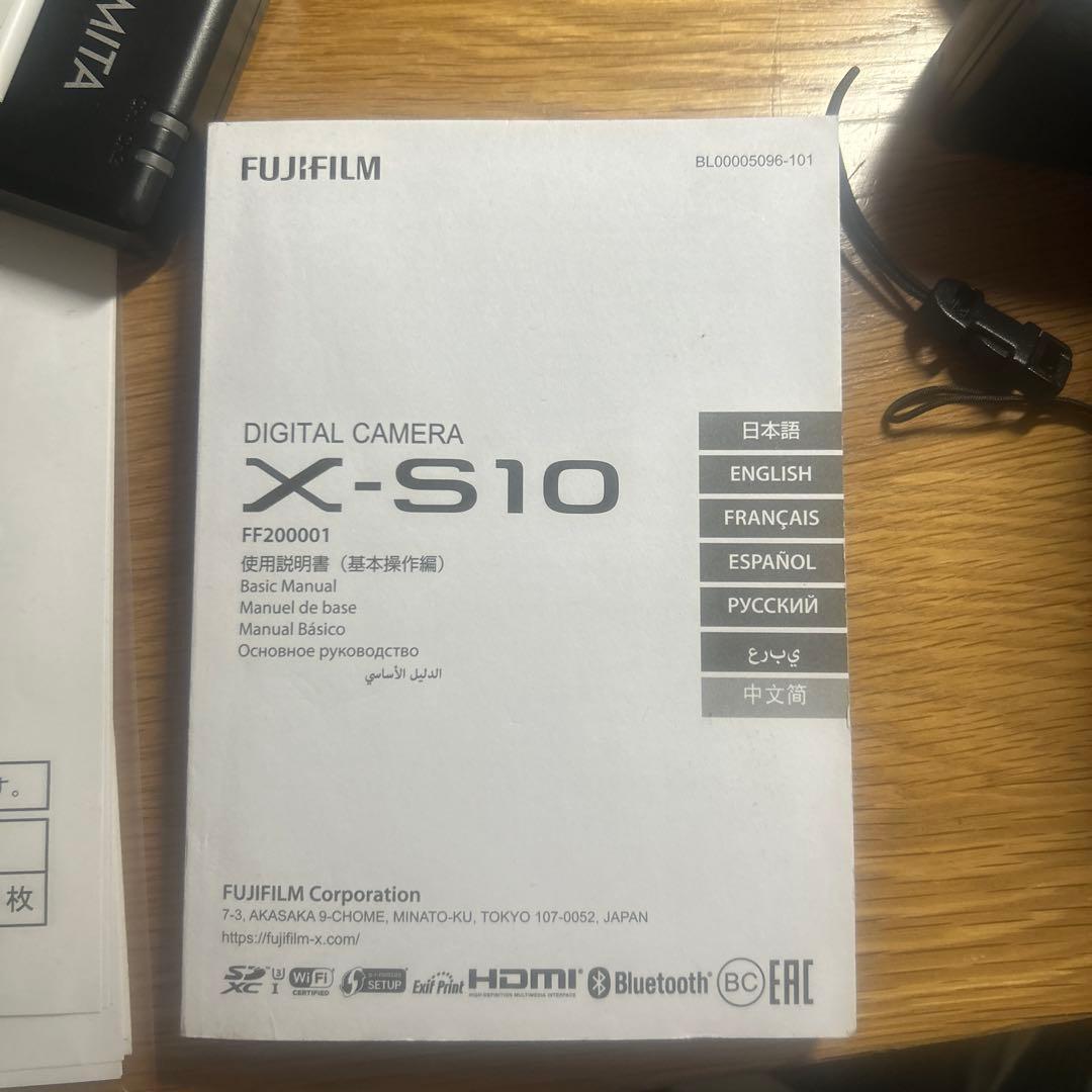 Fujifilm X-S10 ミラーレスカメラ