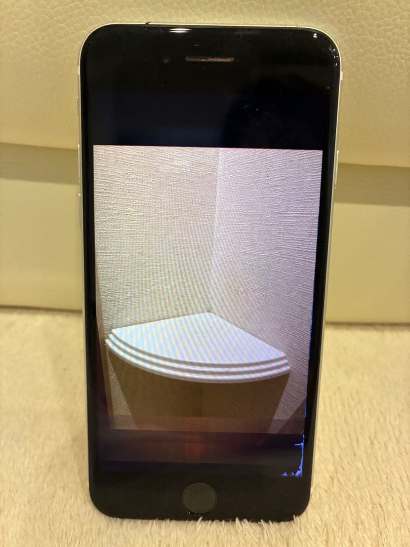 【期間限定12/16まで】 iPhone SE 64GB ホワイト　SIMフリー