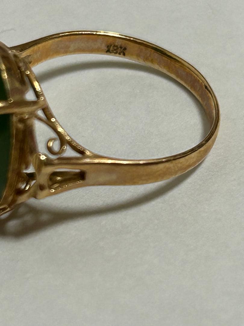 緑色の石　クラシックリング　18K 11号