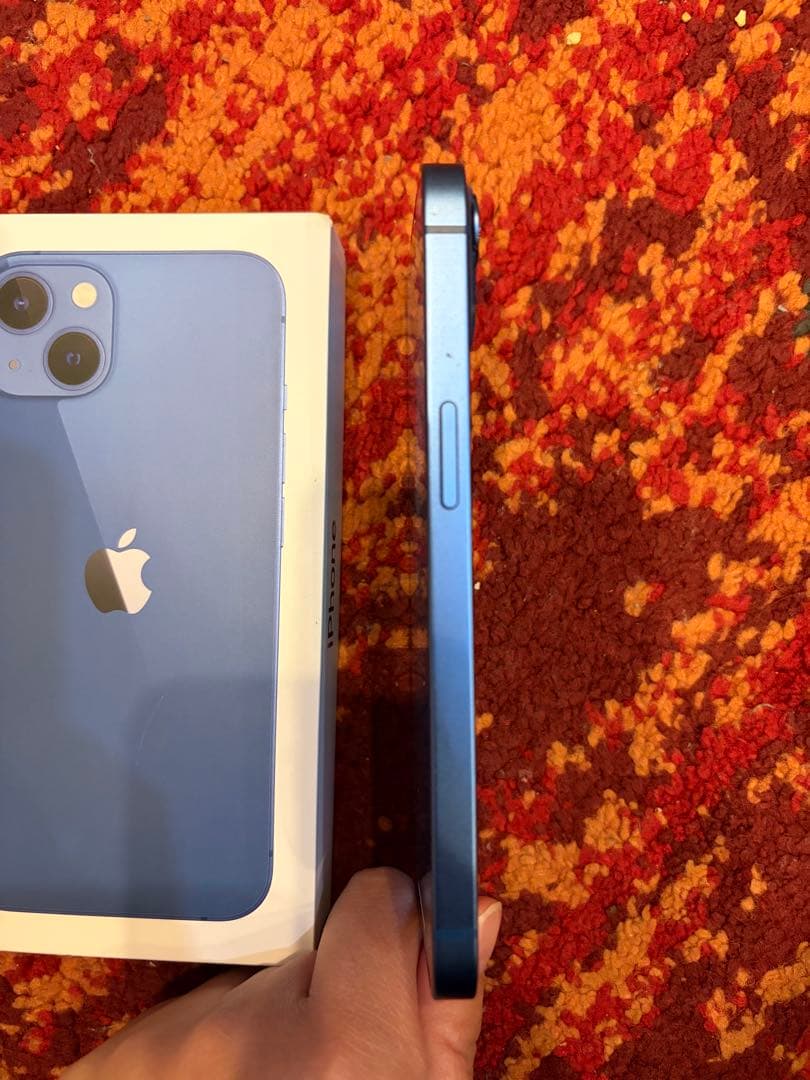 【超美品】iPhone13 128GB ブルー