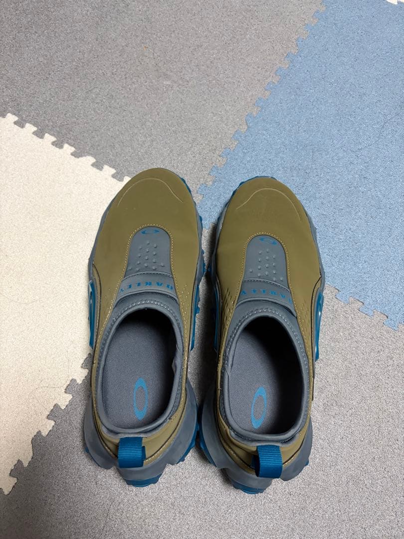 オークリー　28センチ