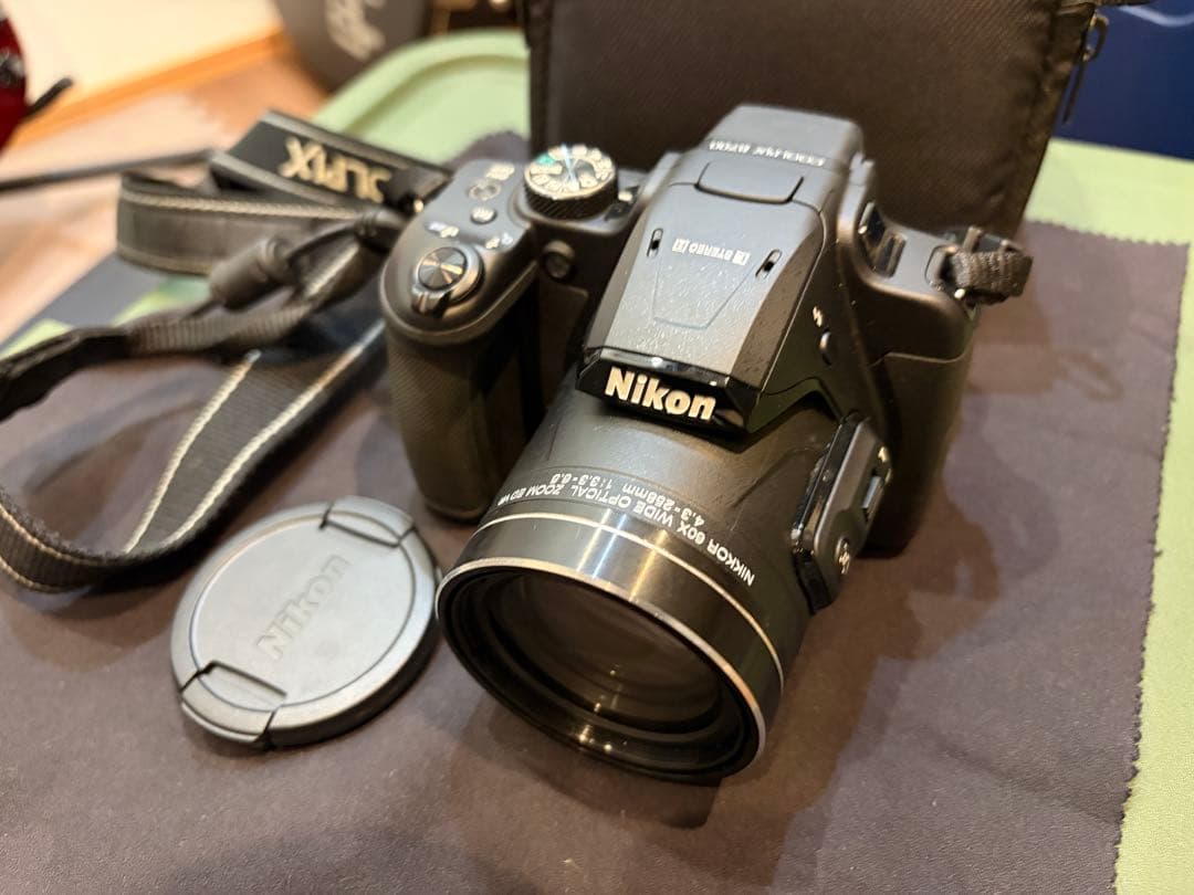 Nikon COOLPIX B700 ケース付き ニコン