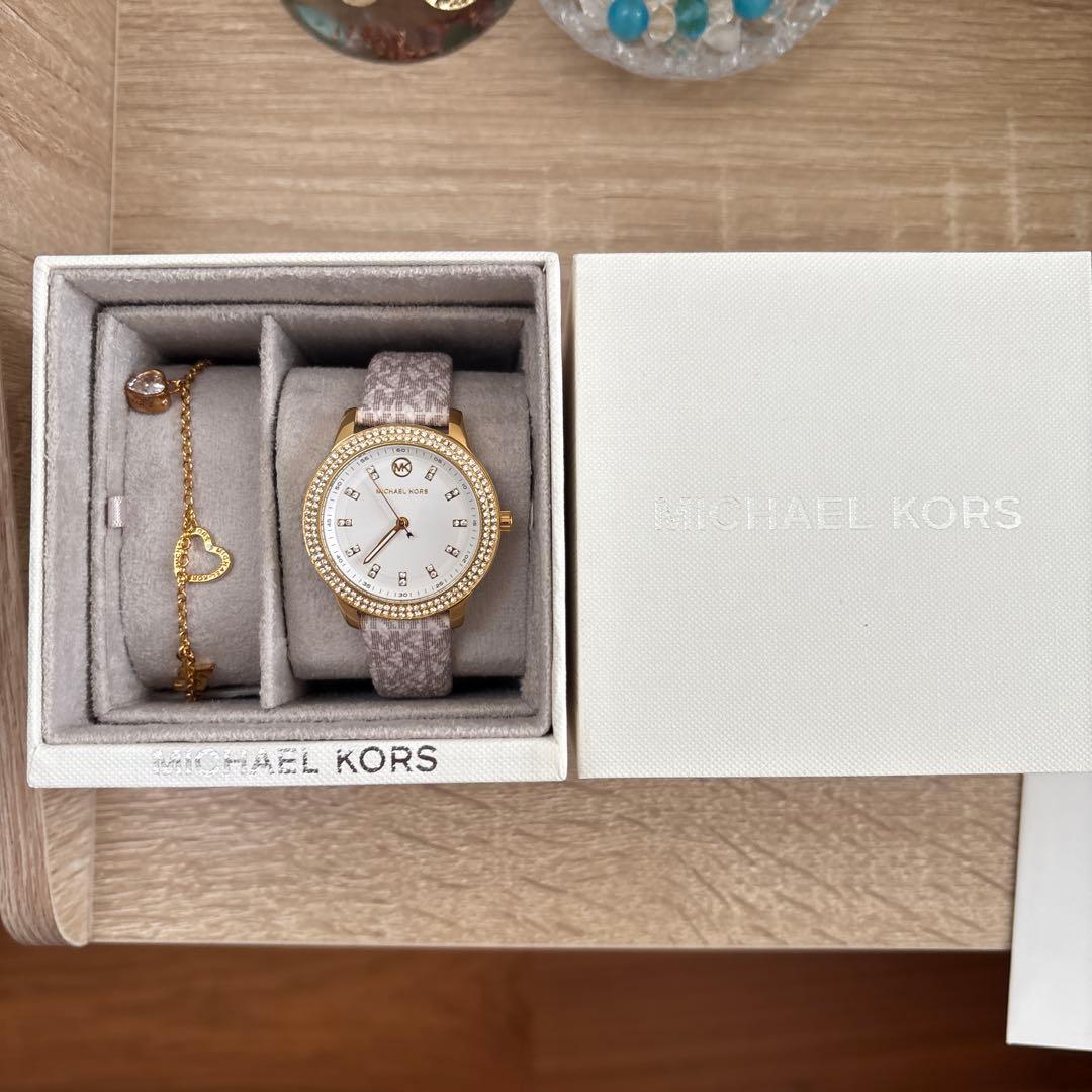 ラン　MICHAEL KORS ホワイトダイヤル 時計