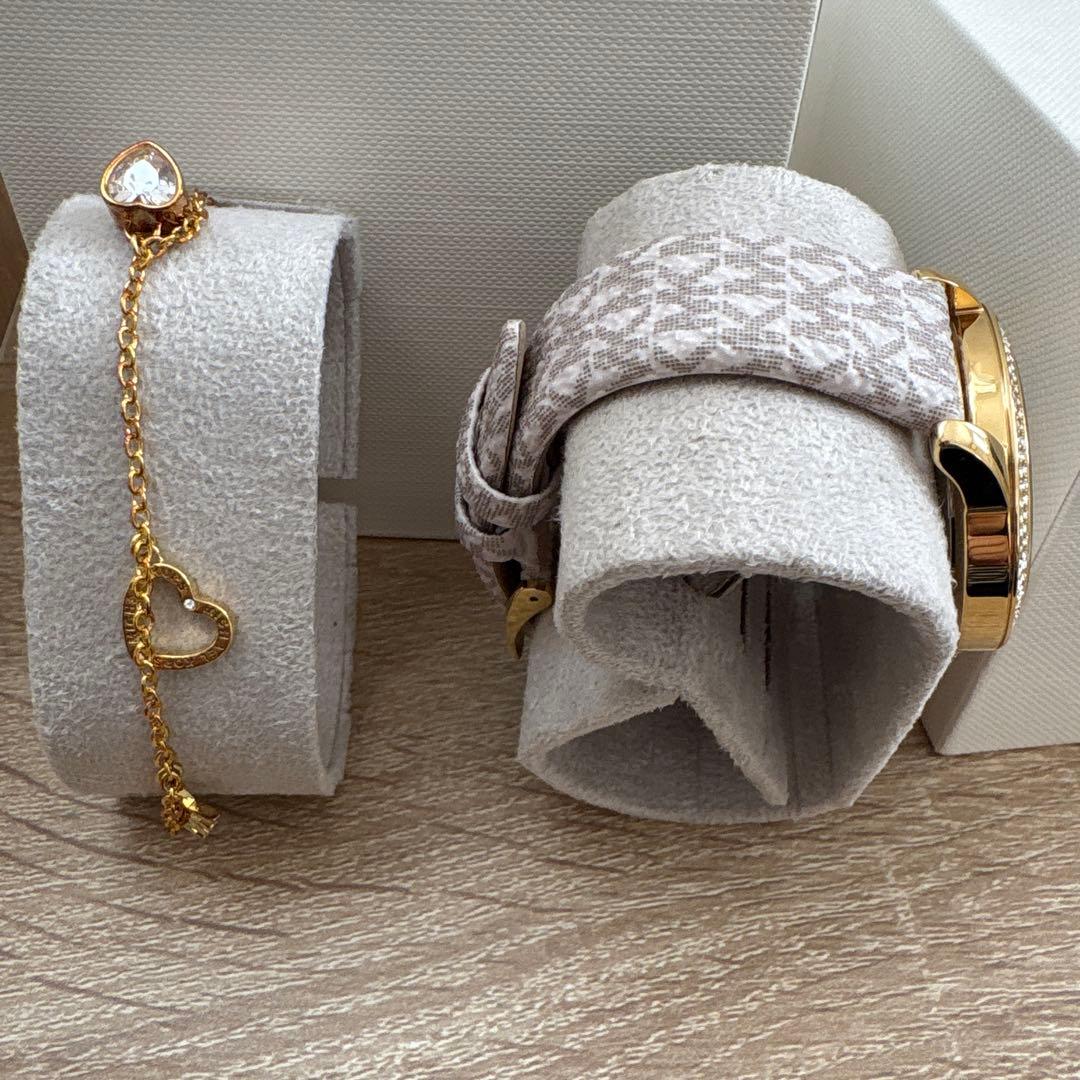 ラン　MICHAEL KORS ホワイトダイヤル 時計