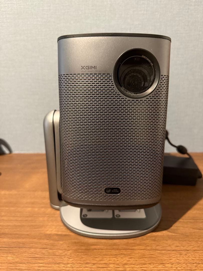 し*ま様 XGIMI プロジェクター 本体 シルバー