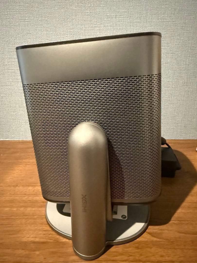 し*ま様 XGIMI プロジェクター 本体 シルバー