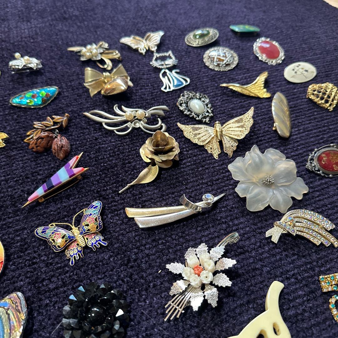 【vintage】ブローチまとめ売り　120個　大量　レトロ　昭和