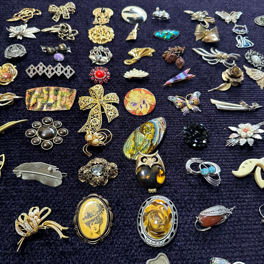 【vintage】ブローチまとめ売り　120個　大量　レトロ　昭和