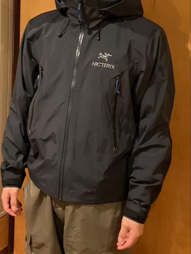 ARC’TERYX Beta AR XS 菅田将暉着用色違い GORE-TEX