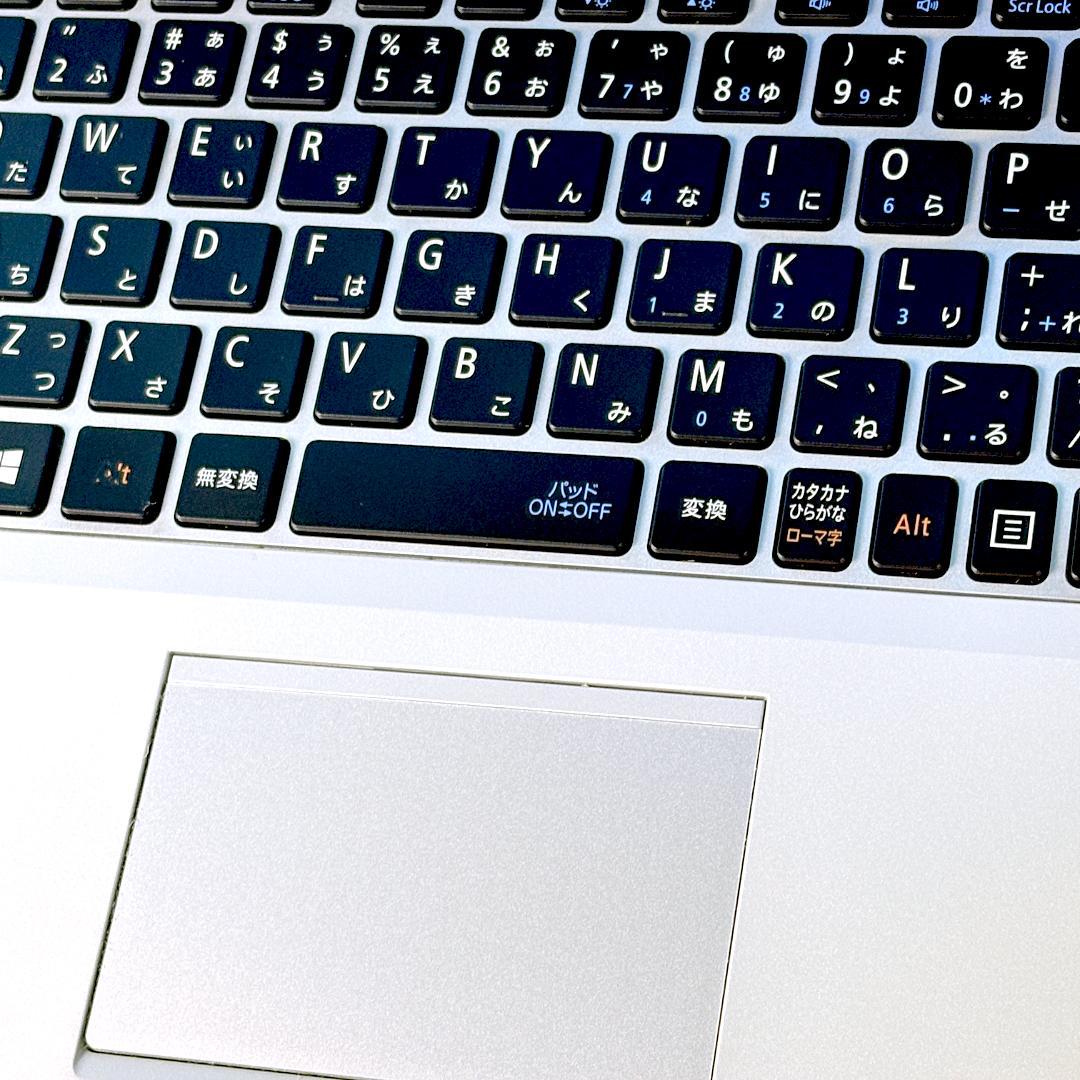 コンパクトサイズ☆corei5・メモリ8GB・SSD・Win11・ノートパソコン