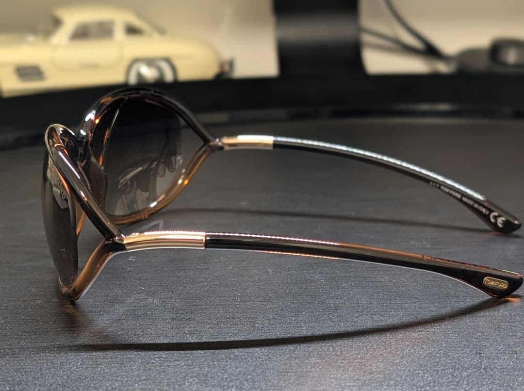 【良品】TOM FORD トムフォード サングラス jennifer TF8