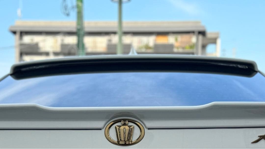 210クラウン　ルーフスポイラー　062