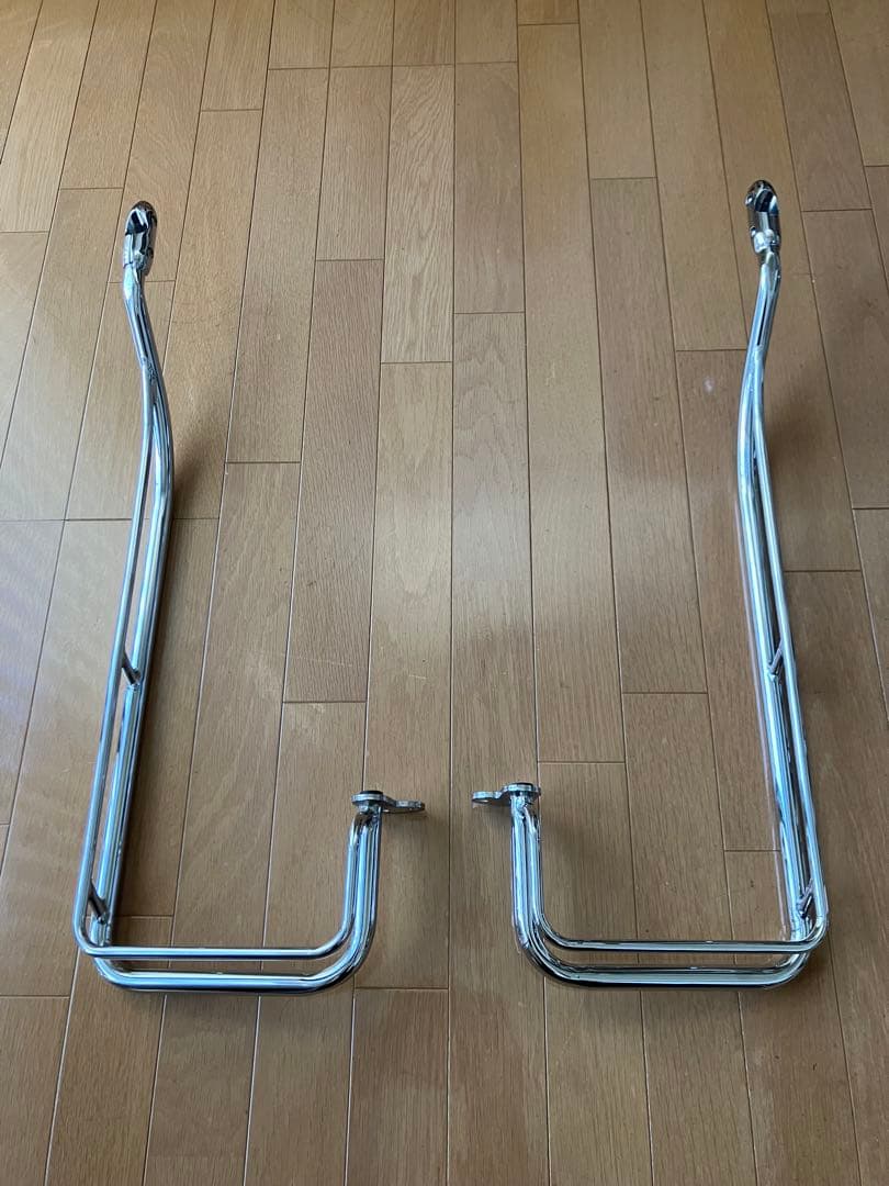 ハーレー純正パーツ　サドルバッグガードレール