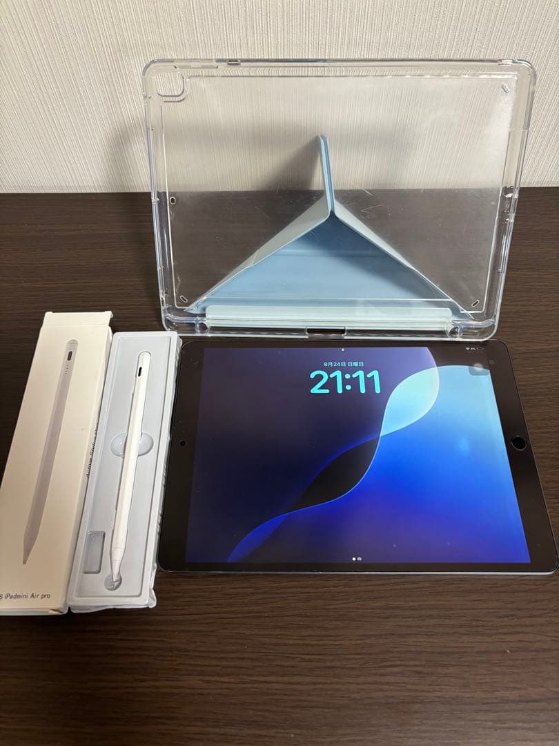 じ*ん様 iPad Air3 第3世代　美品　完動品　バッテリー好調　ケース　ペ