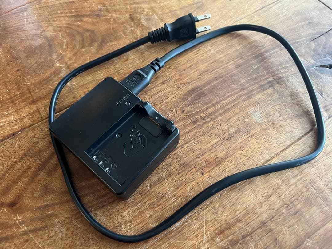 RICOH リコー GXR　/ デジタル一眼カメラ　ミラーレス