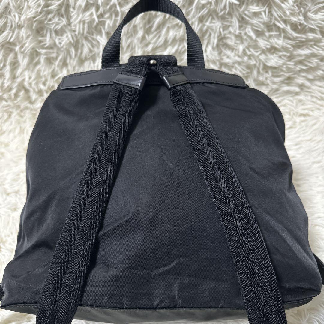 【大人気】PRADA リュック 黒 バックパック ナイロン 三角ロゴ 正規品