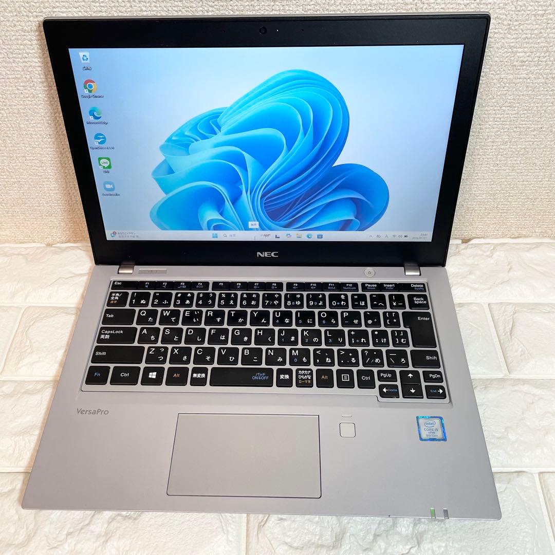 【軽量12.5型】 Corei5-第８世代 Type-C充電 SSD256GB