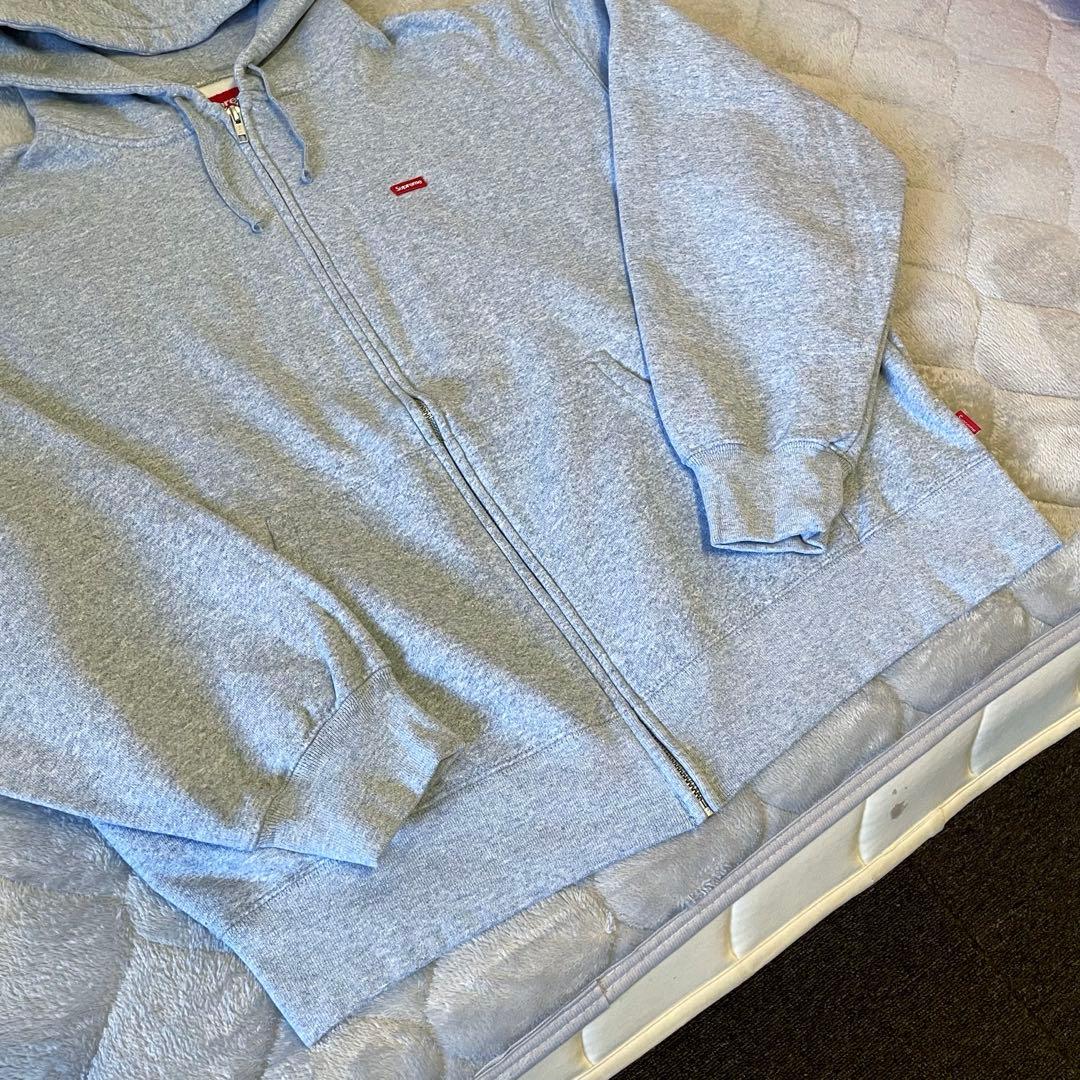 トップス Small Box Zip Up Hooded Sweatshirt