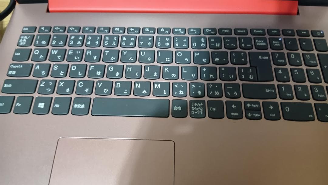 Lenovo IDEAPAD 320 celeron コーラルレッド