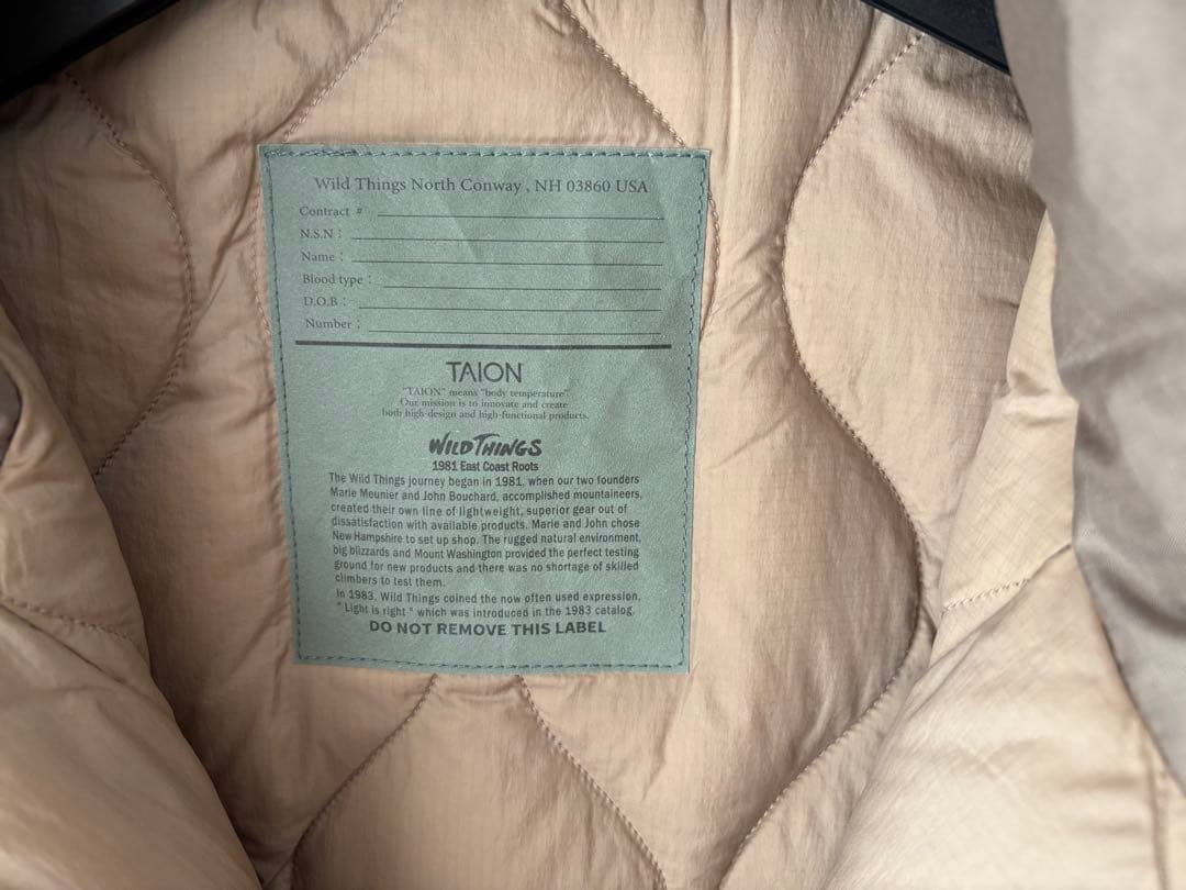 mocoWILD THINGS×TAION×relumeリバーシブルダウン