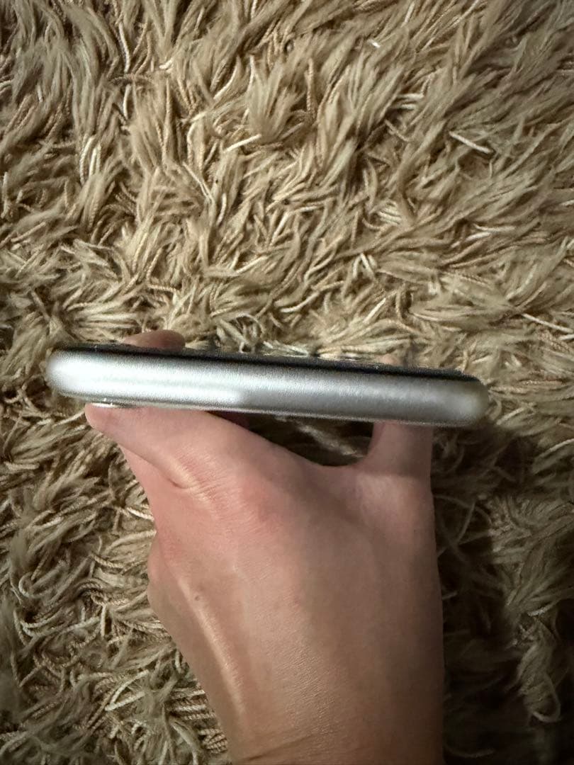 Apple iPhone 11 ホワイト 本体 ジャンク