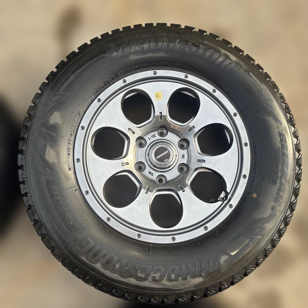 ランドクルーザー プラド ブリヂストン スタッドレス 17インチ ホイール
