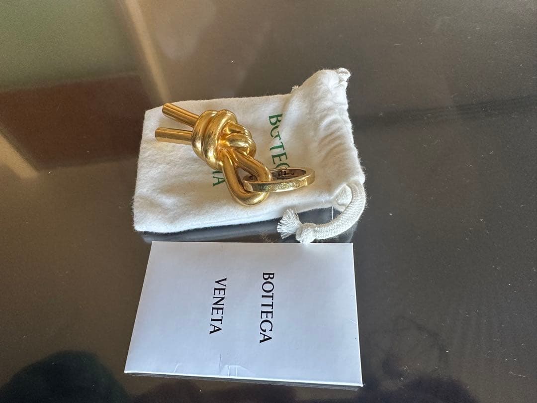 ツ*ア様 BOTTEGA VENETA ゴールド キーホルダー