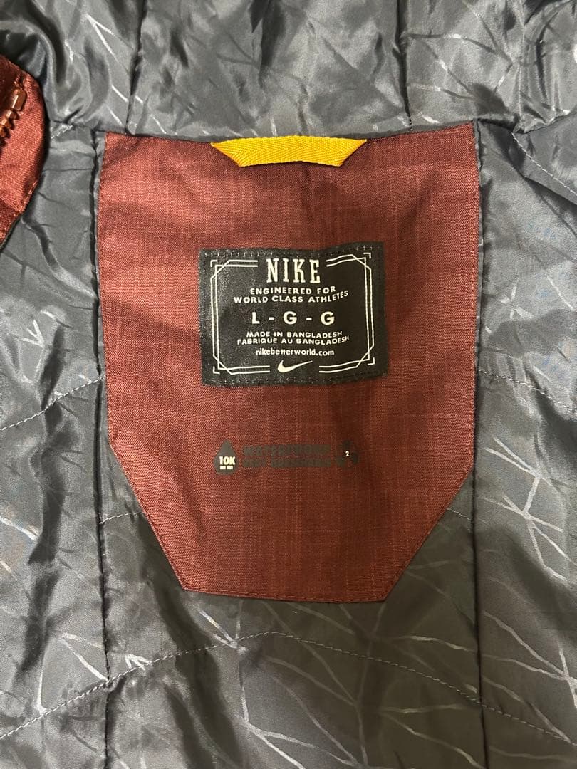 NIKE スノーボードジャケット L-G バーガンディ/イエロー　未使用