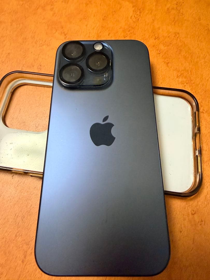 Apple iPhone 15 pro ブルーチタニウム