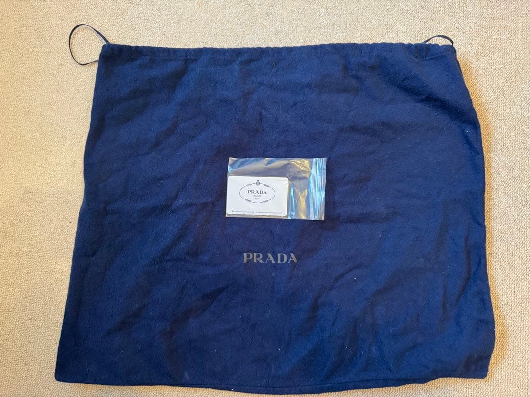 プラダ　PRADA メッセンジャーバッグ