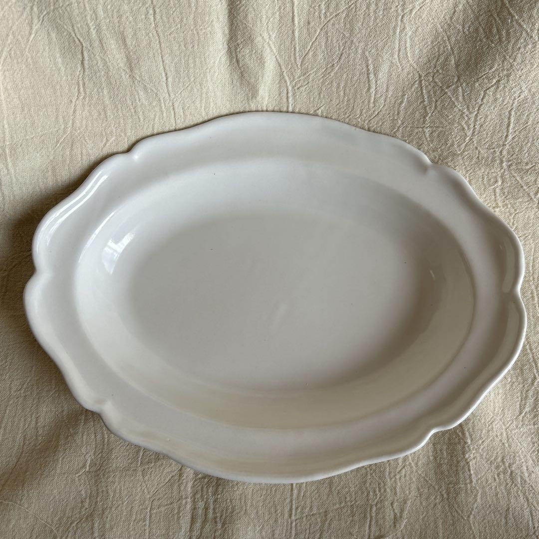 河合竜彦 白釉オーバルレリーフ深皿（L）