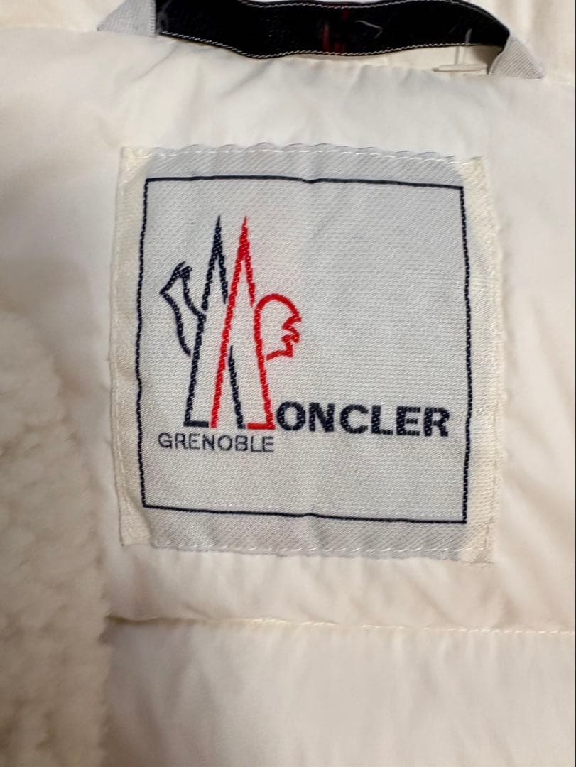 モンクレール　ダウンジャケット　ダウンベスト