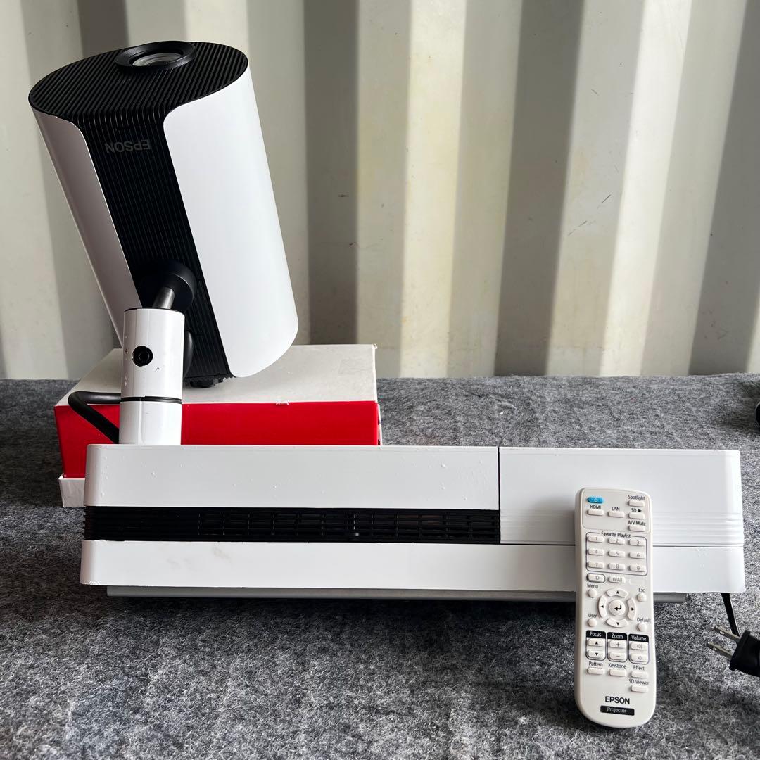 KD85 激安早い者勝ち✨　EPSON ビジネスプロジェクター サイネージモデル