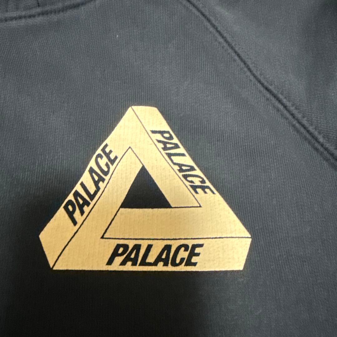 palaceパーカー