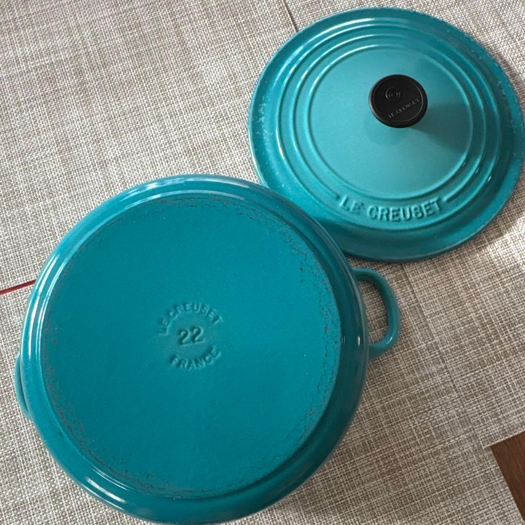 ル・クルーゼ　22㎝　両手鍋　フランス　ターコイズブルー