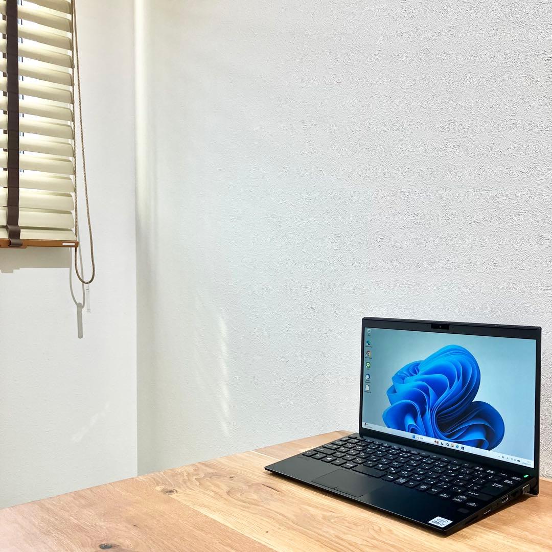 VAIO 第10世代 16GB SSD256GB 軽量ノートパソコン
