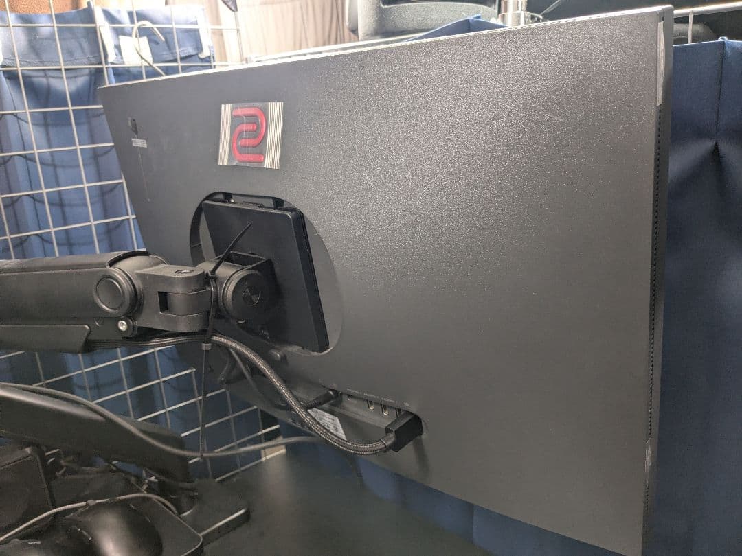 3連休限定値下げ中　BenQ ZOWIE XL2546X ゲーミングモニター