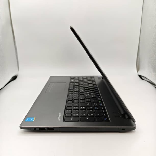 バッテリー◎ 15 エプソン i3-4 8GB SSD240GB オフィス