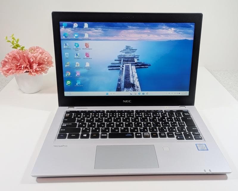 【美品】高性能7世代i3✨SSD128GB✨すぐ使える✨薄型ノートパソコン