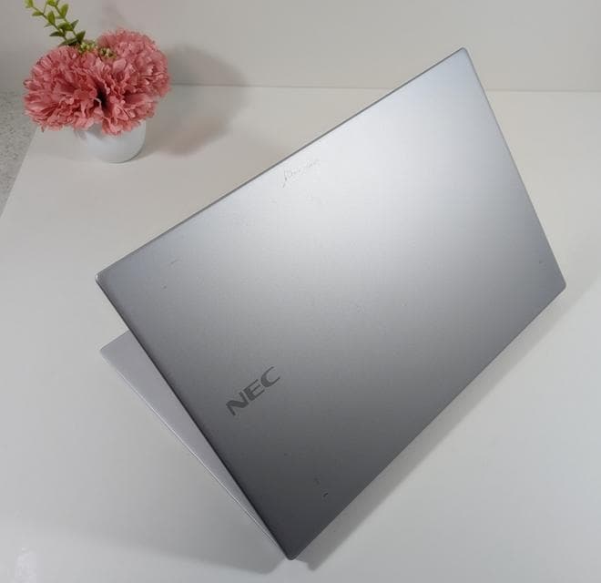 【美品】高性能7世代i3✨SSD128GB✨すぐ使える✨薄型ノートパソコン