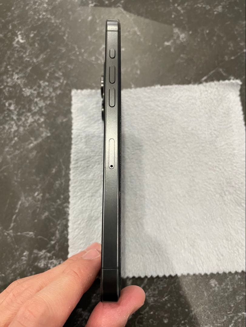 iPhone 15 Pro Max 256GB ブラック